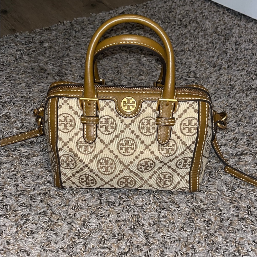 Tory Burch mini crossbody handbag authentic